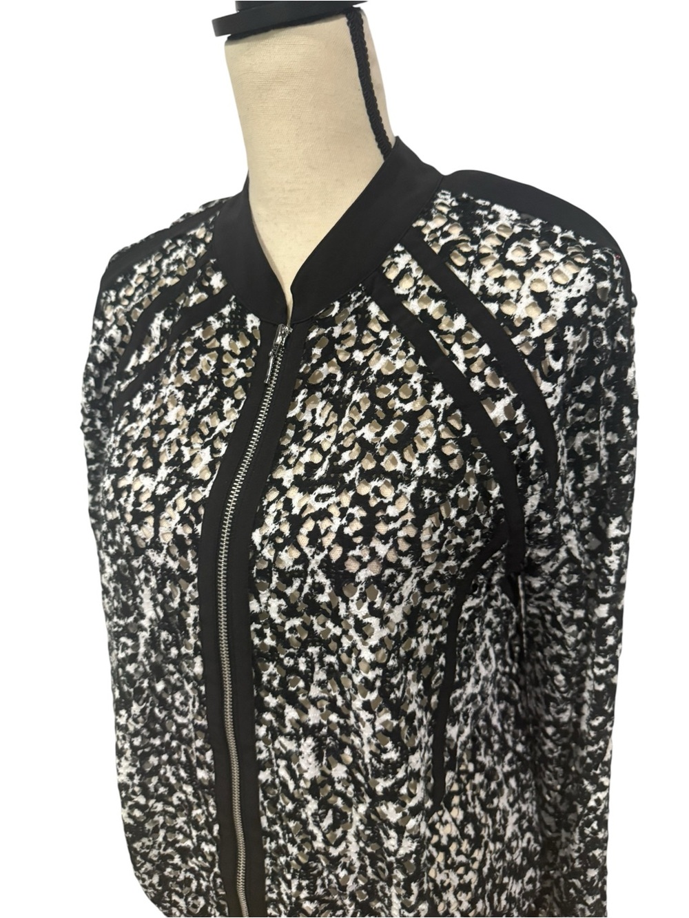 Zenergy by Chico's Black and White Textured Open Weave Zip Bomber Jacket Size XL